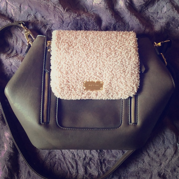 Bessie handbag and matching wallet - Picture 1 of 8